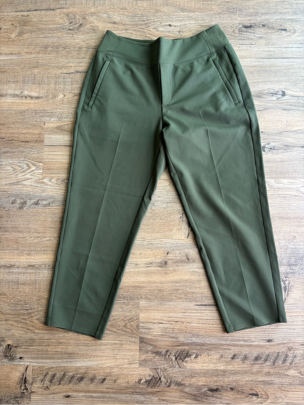 Athleta Endless High Rise Pant - Olive Green - Women’s 10 Petite